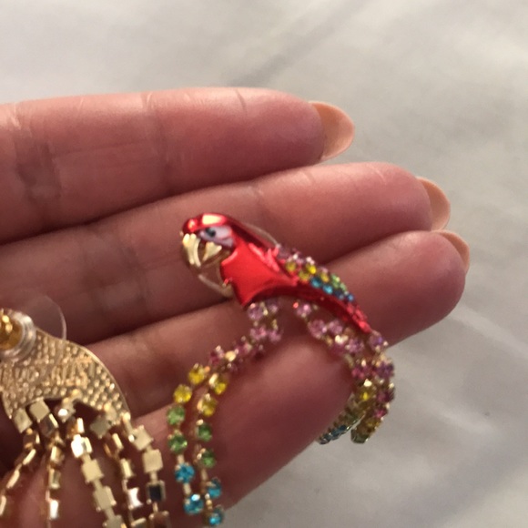 🌸NEW🌸 Sugarfix Parrot/Macaw Dangle Earrings - Picture 9 of 11